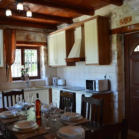 וילה George Stone *